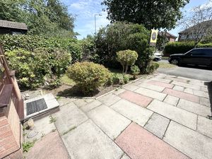 Photo 9- click for photo gallery